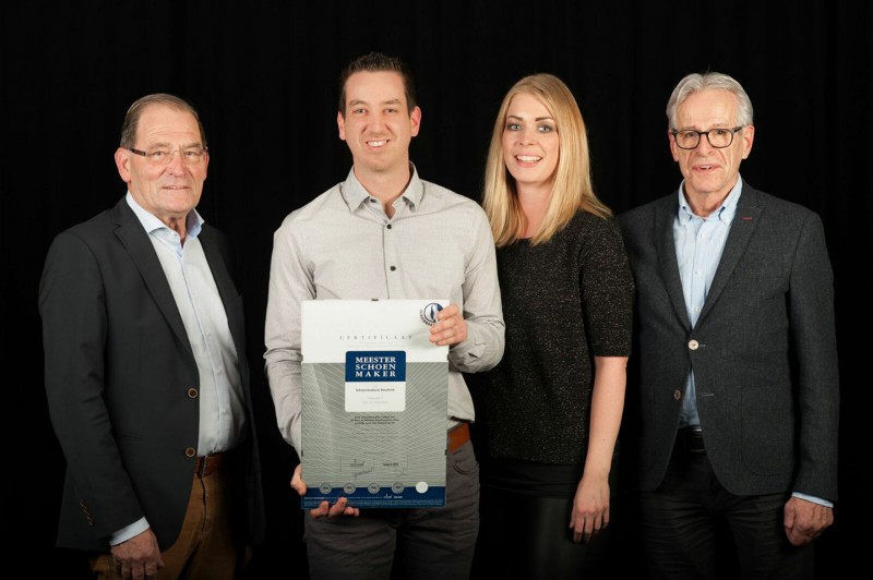 Uitreiking meesterschoenmaker Uitreiking meesterschoenmaker